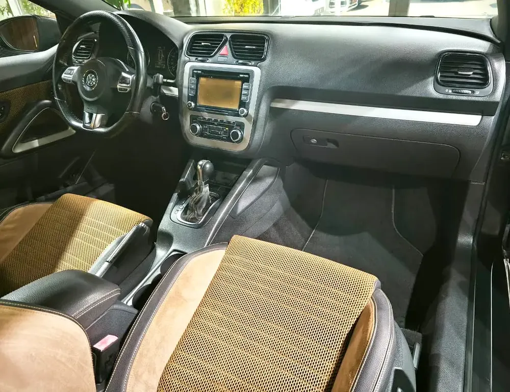2.0 TSI . GCC Specs . Excellent Condition - Image 14