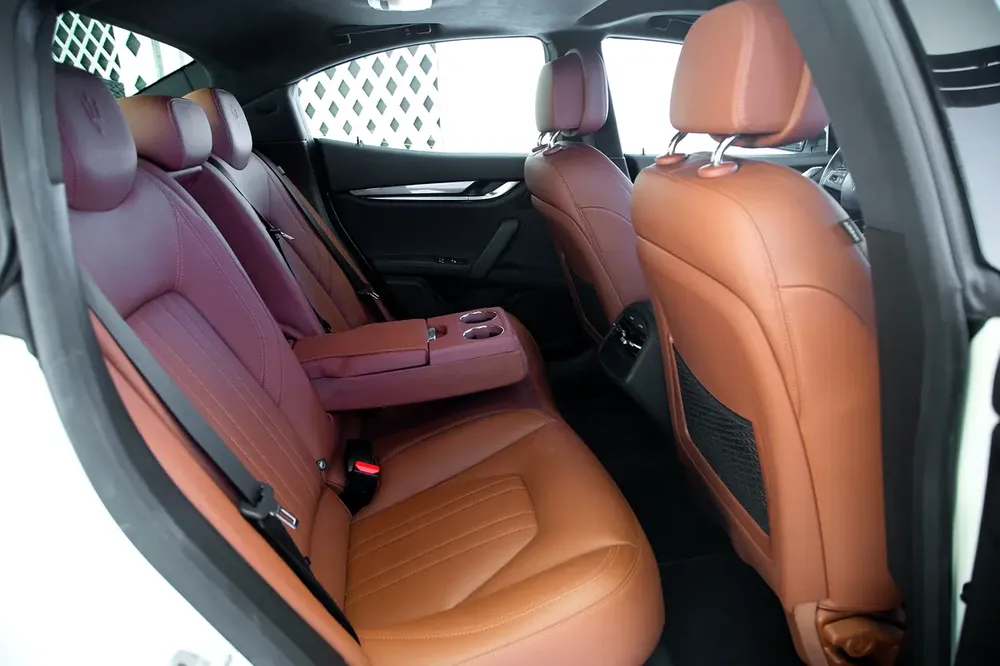 WARRANTY AVAILABLE | SUNROOF | GHIBLI | WHITE/TAN - Image 9