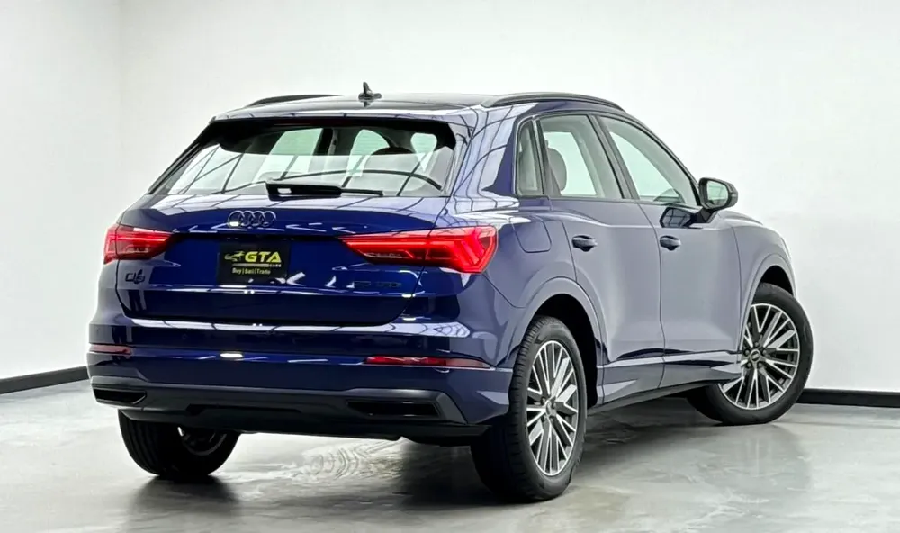 2024 Audi Q3 35 TFSI S-Line, 2026 Audi Warranty, 2028 Audi Service Pack, Excellent Condition, GCC - Image 4