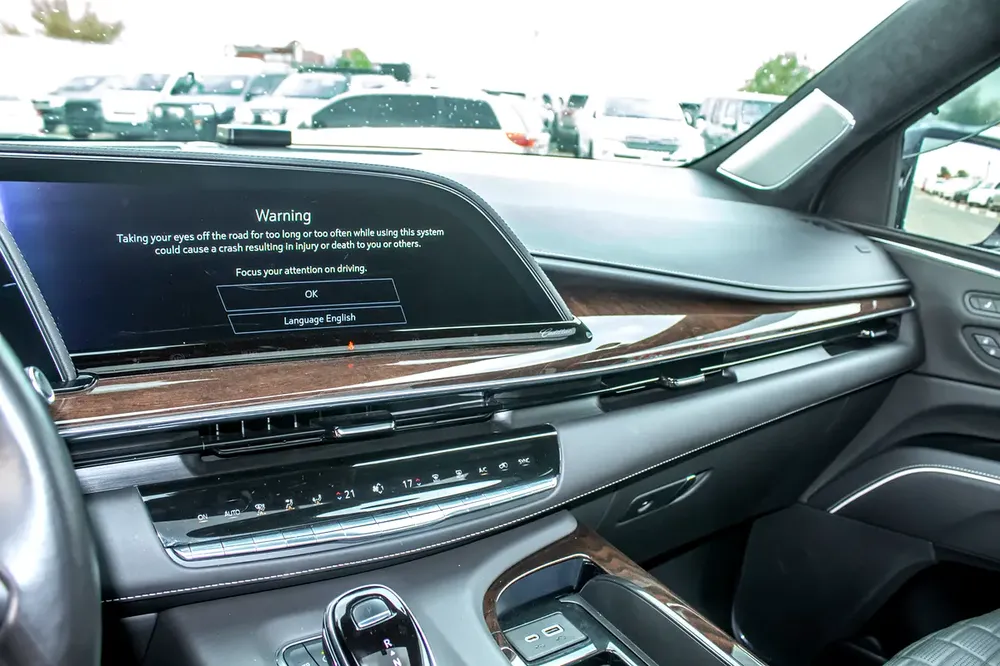 2023 - CADILLAC ESCALADE - /// BRAND NEW CONDITION /// - ONLY 58,000 KM - Image 12