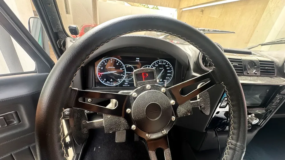 Custom Built Land Rover Defender 110 V8 LT Swap – 10 Speed Paddle Shift | Fully Restored - Image 10