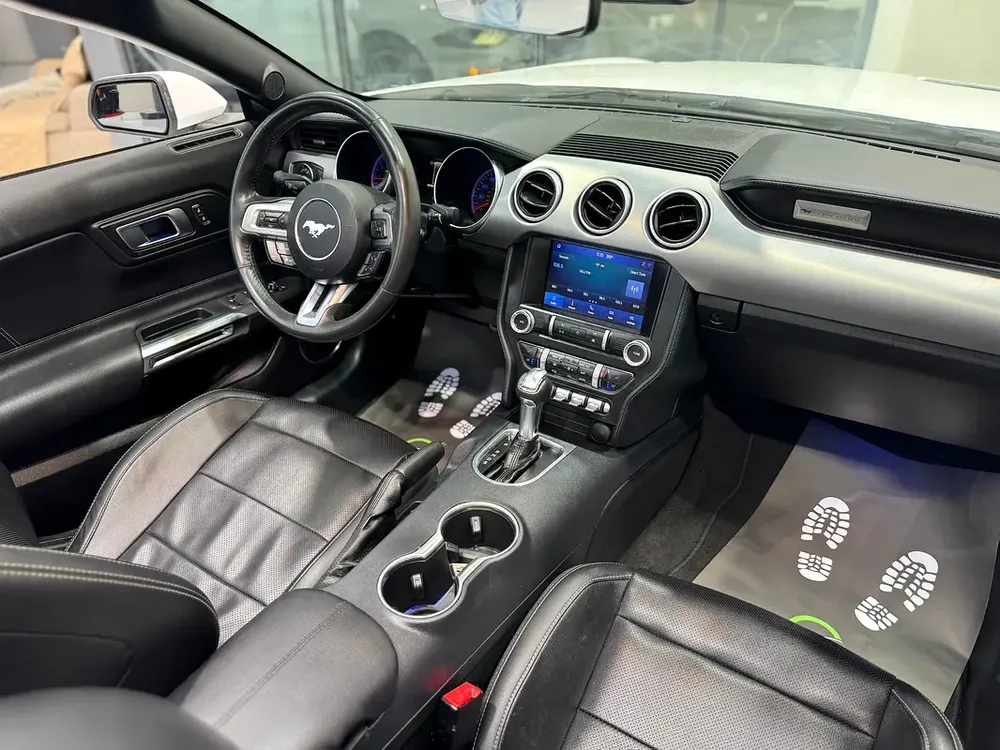 [FORD MUSTANG ECOBOOST 2.3L i4 CONVERTIBLE] - Image 10