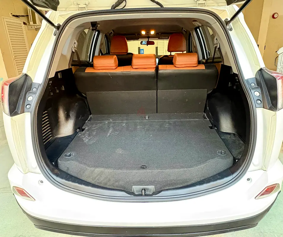 Toyota Rav 4 EX, 2018, GCC Specs - Image 9