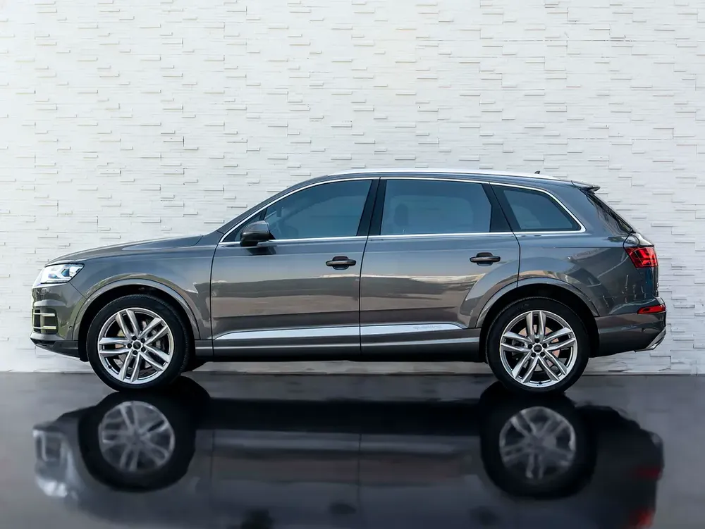 0% DOWN PAYMENT! | EID WINDOW | Q7 55 TFSI QUATTRO | 10 DAYS TO BEAT THE SURGE | FULL SERVICE HISTOR - Image 6