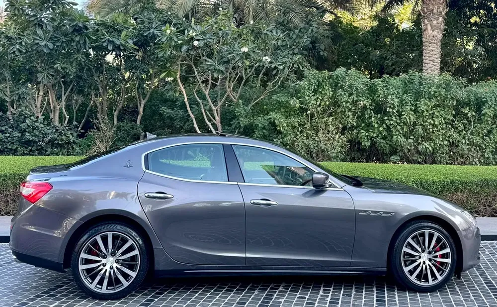 MASERATI GHIBLI S Q4 V6 “ GCC “ WELL MAINTAINED “ IDEAL FOR DAILY DRIVING AND “ LOW MILEAGE - Image 5