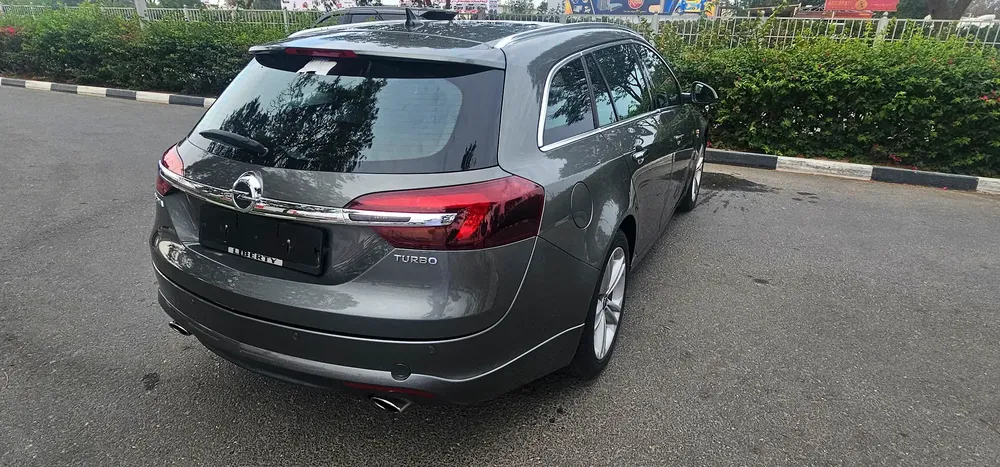 OPEL INSIGNIA FULL 0PTION MODEL 2017 KM 65000 ONLY F.S.H G.C.C ACCIDENT FREE ORIGINAL PAINT - Image 11