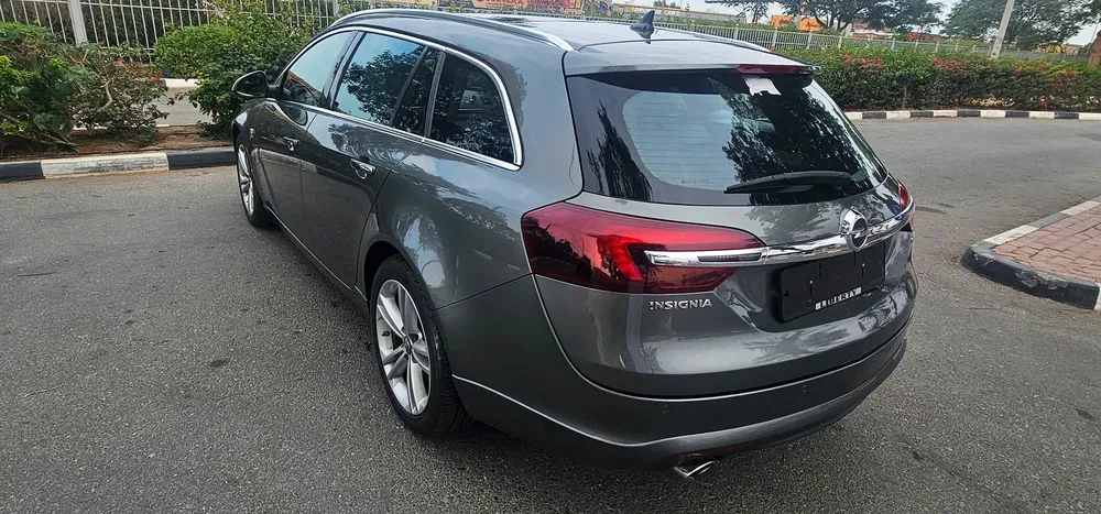 OPEL INSIGNIA FULL 0PTION MODEL 2017 KM 65000 ONLY F.S.H G.C.C ACCIDENT FREE ORIGINAL PAINT - Image 12