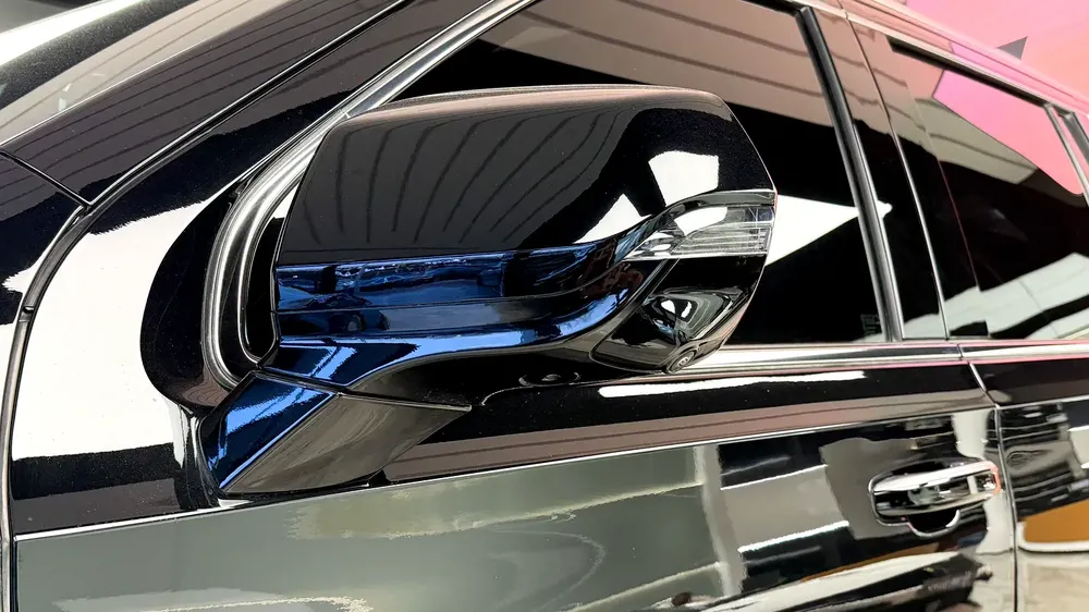 Cadillac Escalade 600 - 6 Seats - 2025 - Warranty & Service - Image 17