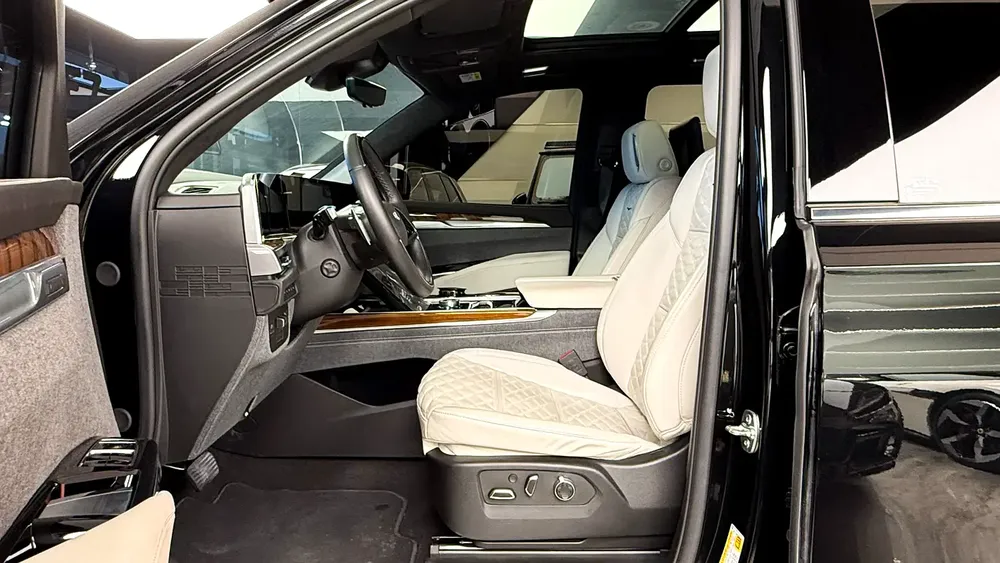 Cadillac Escalade 600 - 6 Seats - 2025 - Warranty & Service - Image 5