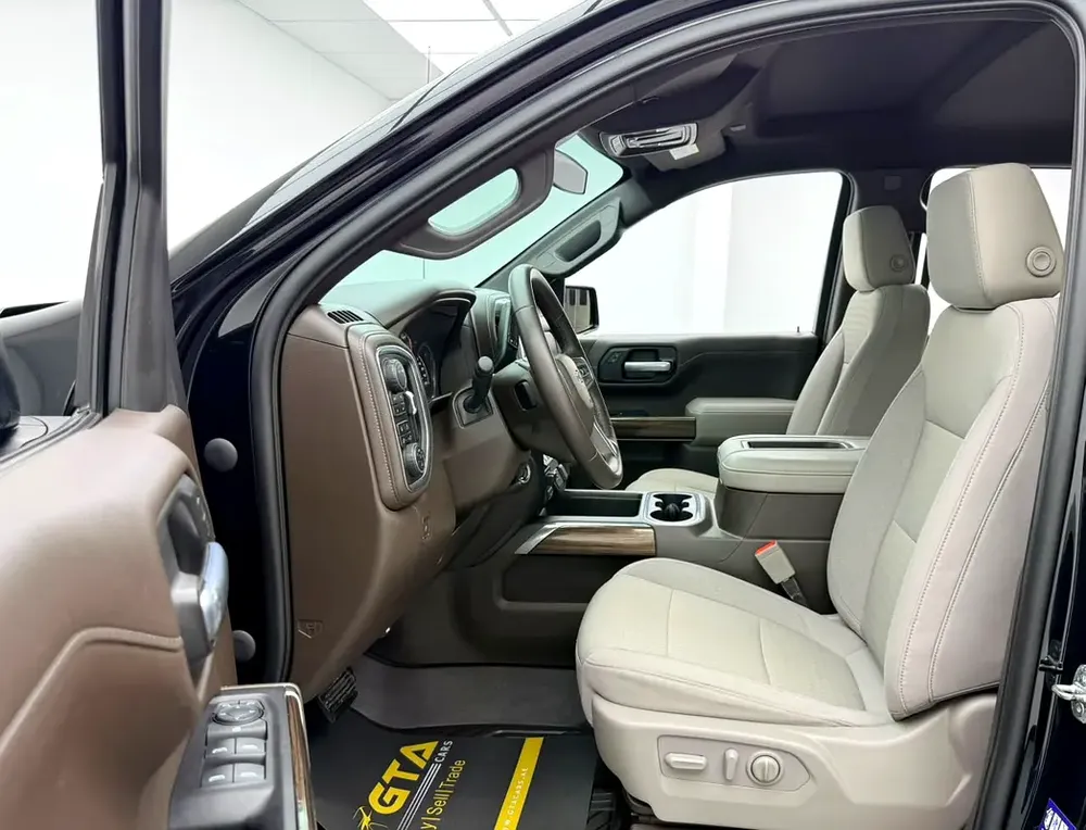 2021 Chevrolet Silverado LT Trail Boss, Warranty, Full Chevrolet Service History, Fully Loaded, GCC - Image 8