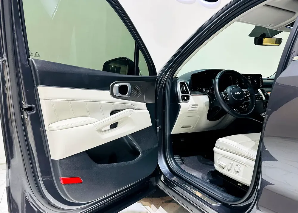 Pristine Kia Sorento LX Premium 2022 | GCC Specs | Low Mileage - Image 15
