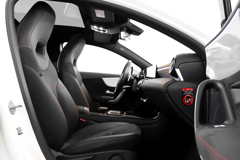 2,078 AED / 60 months | 0% DP | 2022 Mercedes Benz A200 / Full Service History - Image 7