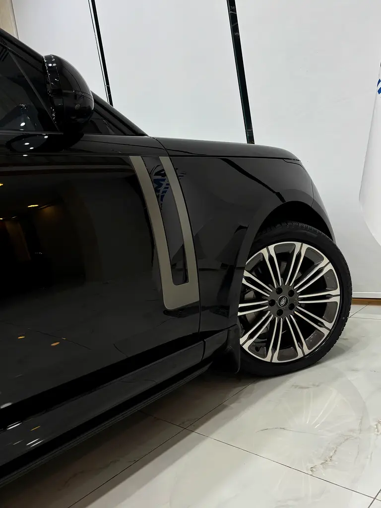 Range Rover Vogue HSE P530 - Image 12