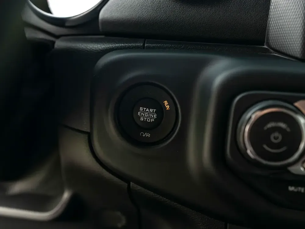 0% DOWN PAYMENT | THE MAY ADVANTAGE | WRANGLER SAHARA | BUILT FOR THE DESERT | WARRANTY - Image 14