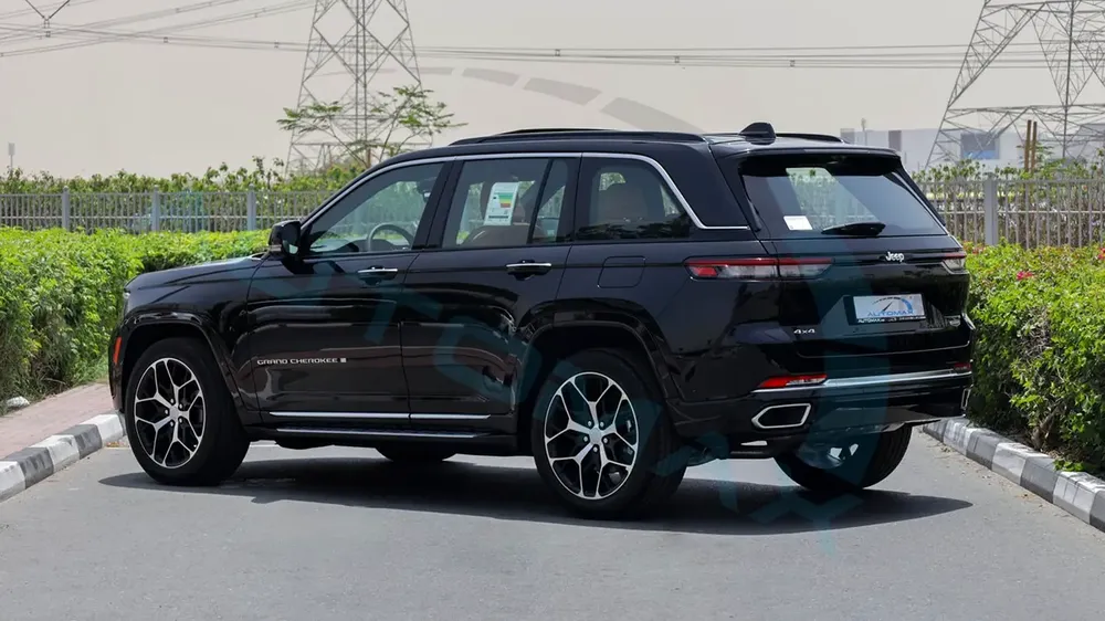 ( Warranty and Service ) 2025 JEEP GRAND CHEROKEE SUMMIT RESERVE LUXURY NIGHT VISION 4X4 GCC 0Km - Image 5