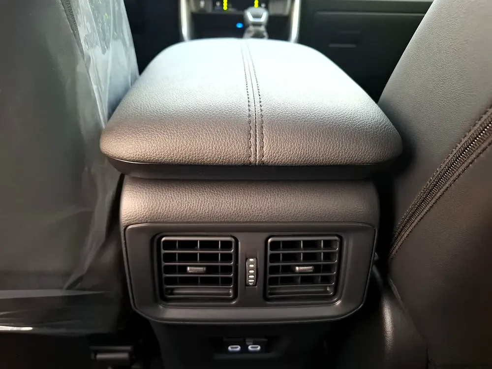 2025 Toyota RAV4 Limited | GCC Specs | Brand New - Image 12