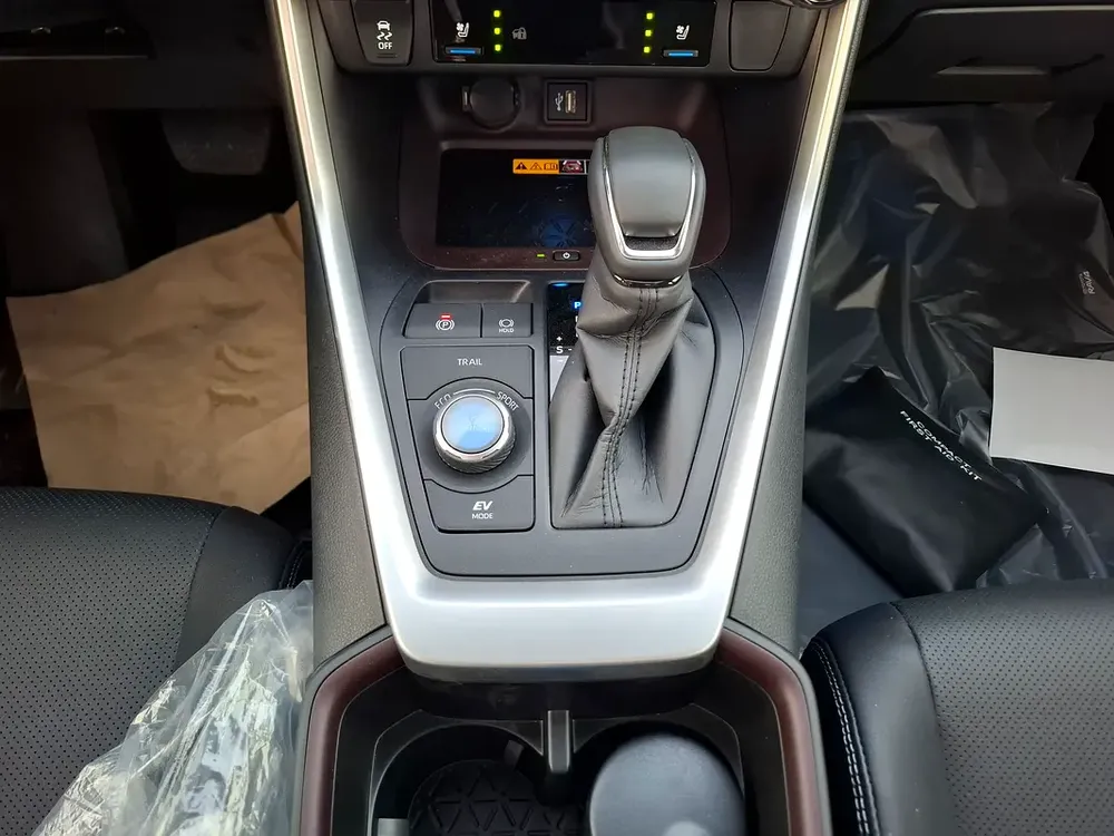 2025 Toyota RAV4 Limited | GCC Specs | Brand New - Image 14