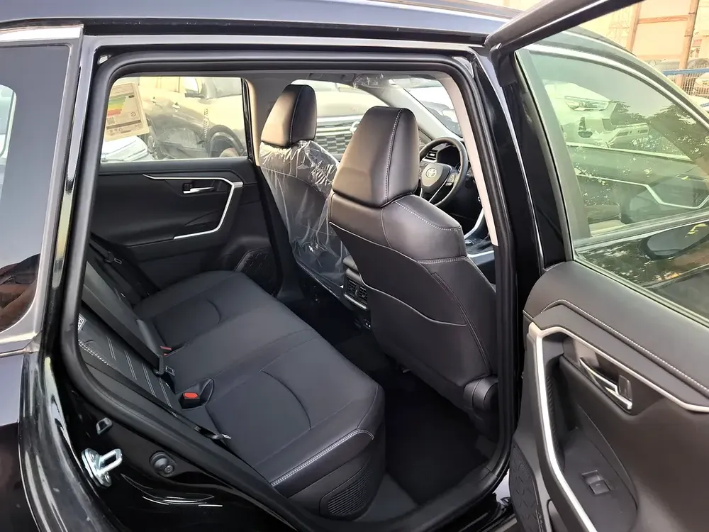 2025 Toyota RAV4 Limited | GCC Specs | Brand New - Image 17