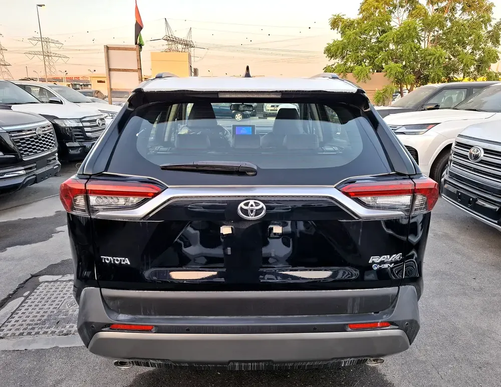 2025 Toyota RAV4 Limited | GCC Specs | Brand New - Image 4