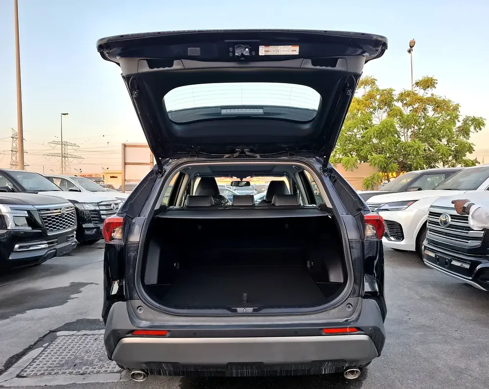 2025 Toyota RAV4 Limited | GCC Specs | Brand New - Image 5