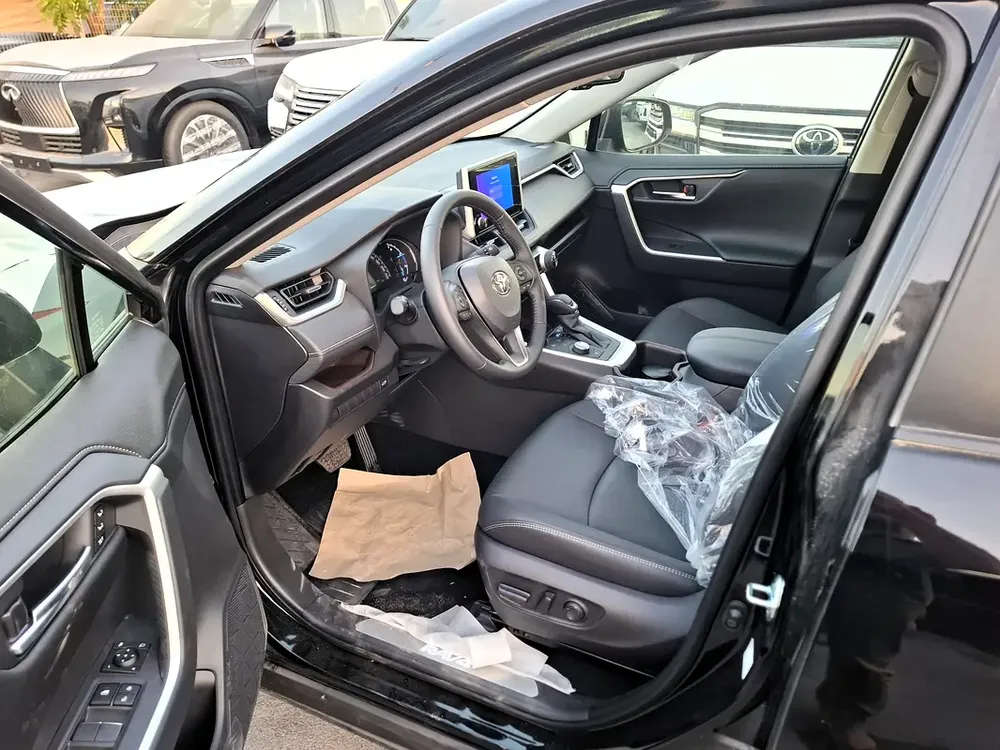 2025 Toyota RAV4 Limited | GCC Specs | Brand New - Image 8