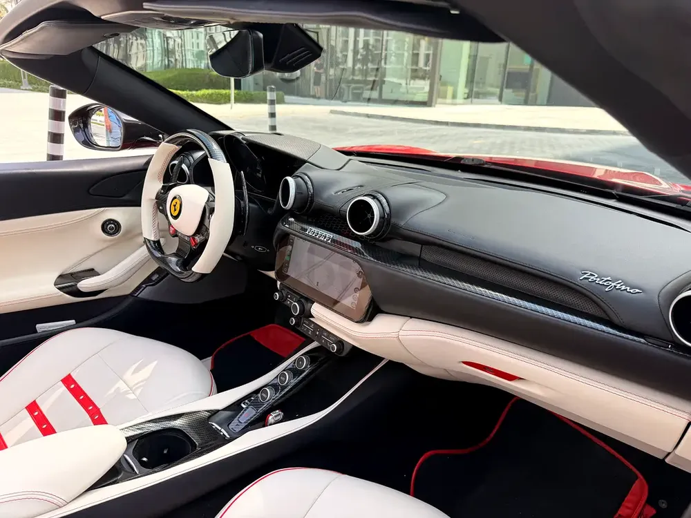 Ferrari Portofino - Image 6