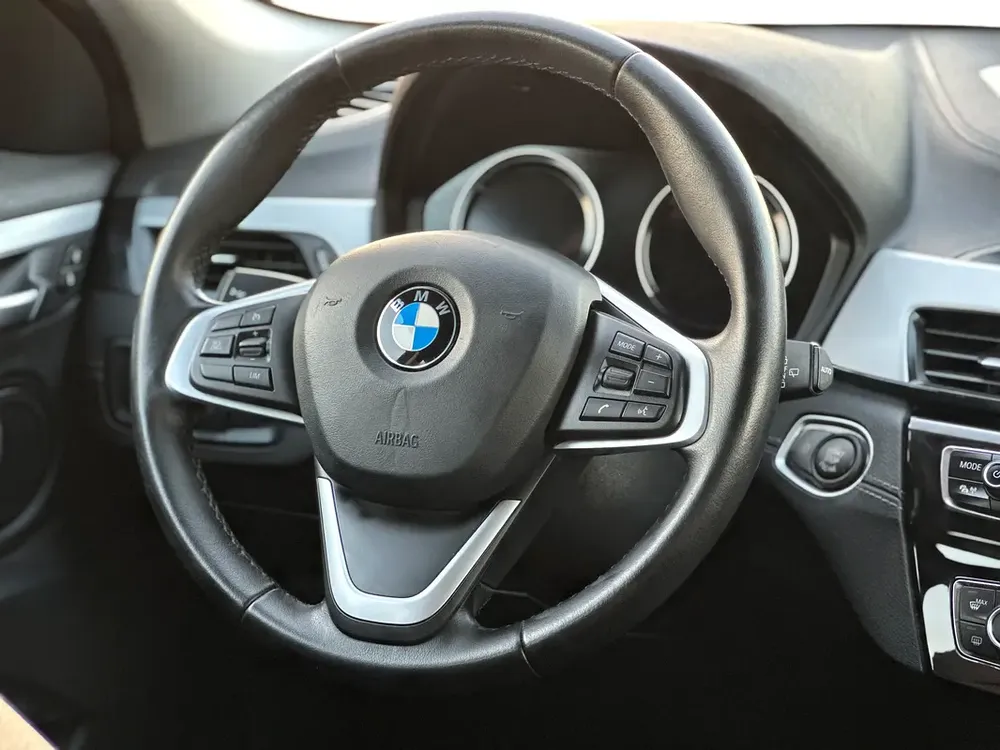 MODEL 2020 GCC CAR PERFECT CONDITION INSIDE AND OUTSIDE FULL OPTION PANORAMIC ROOF - Image 17