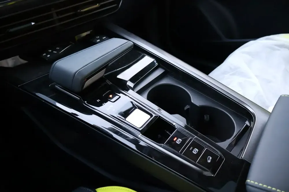 2024 MG ONE 1.5L PETROL TURBO LUXURY - Image 12