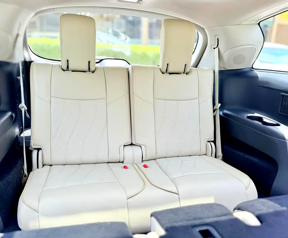 Infiniti QX60 Luxury 2015 GCC Specs - Well Maintained - Image 12
