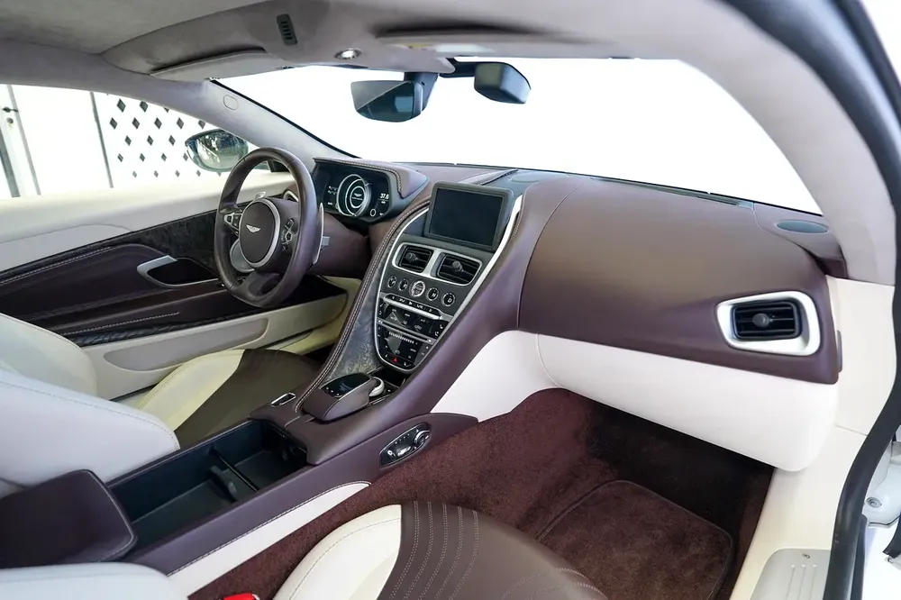 DB11 V12 | TWO TONE INTERIOR | PEARL WHITE | WARRANTY AVAILABLE - Image 13