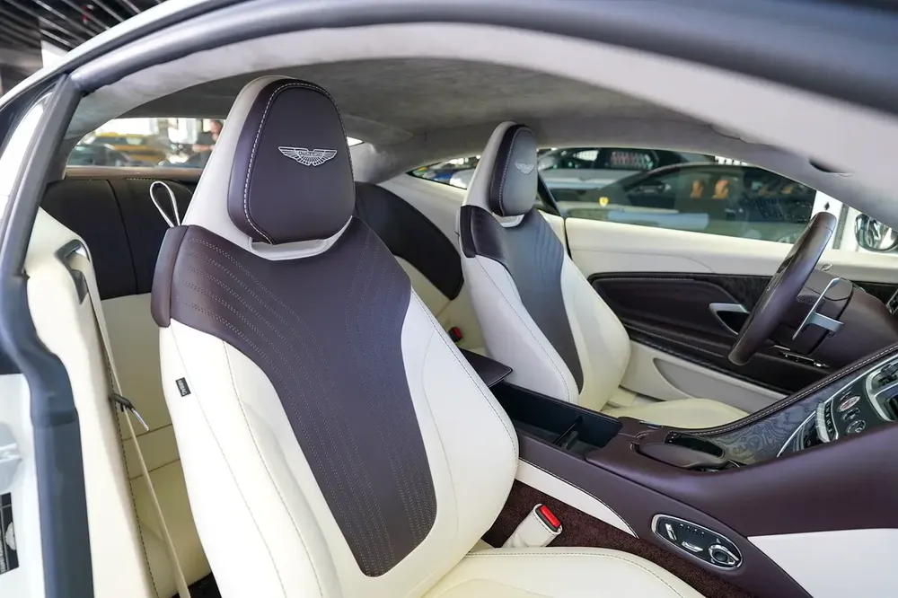 DB11 V12 | TWO TONE INTERIOR | PEARL WHITE | WARRANTY AVAILABLE - Image 14