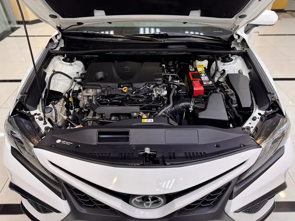 CAMRY SE / 23,000 Km / FULL OPTION / 3 YEARS WARRANTY - Image 10