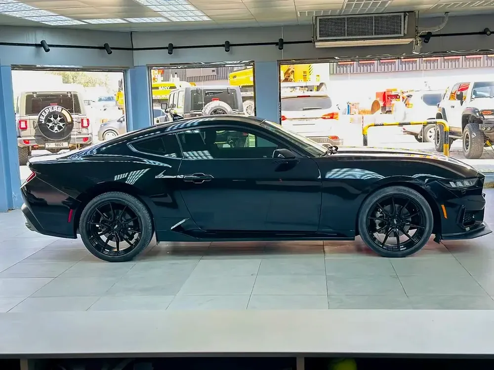 Ford Mustang 2024 USA specs - Image 4