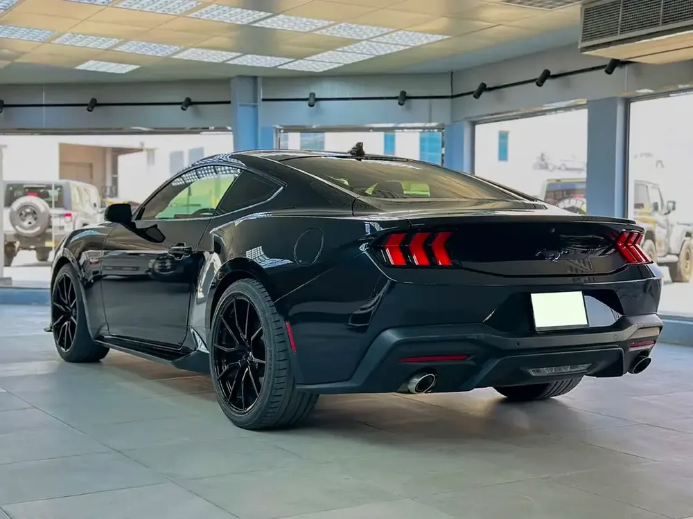 Ford Mustang 2024 USA specs - Image 7