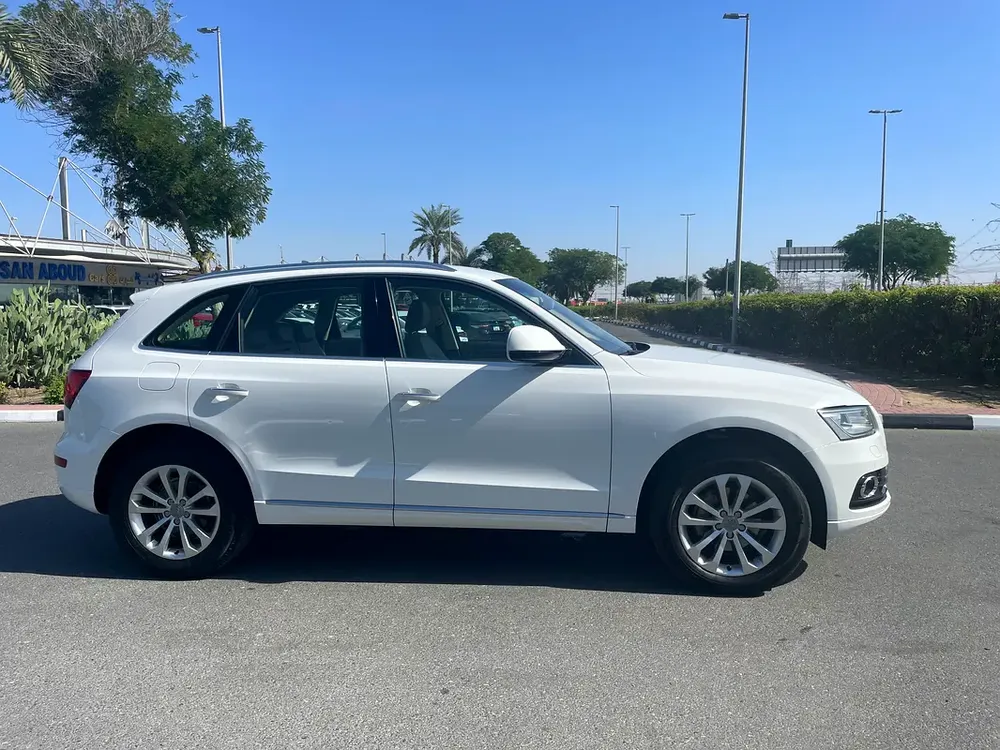 Audi Q5 AUDI Q5 2017 GCC IN BEST CONDITION 42000 - Image 4