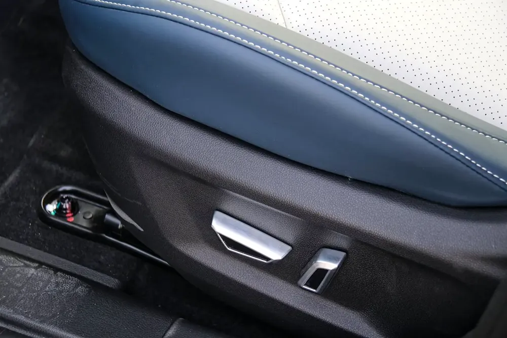 X50 1.5T LUX 5 SEATS 2026 - For Export - Image 9
