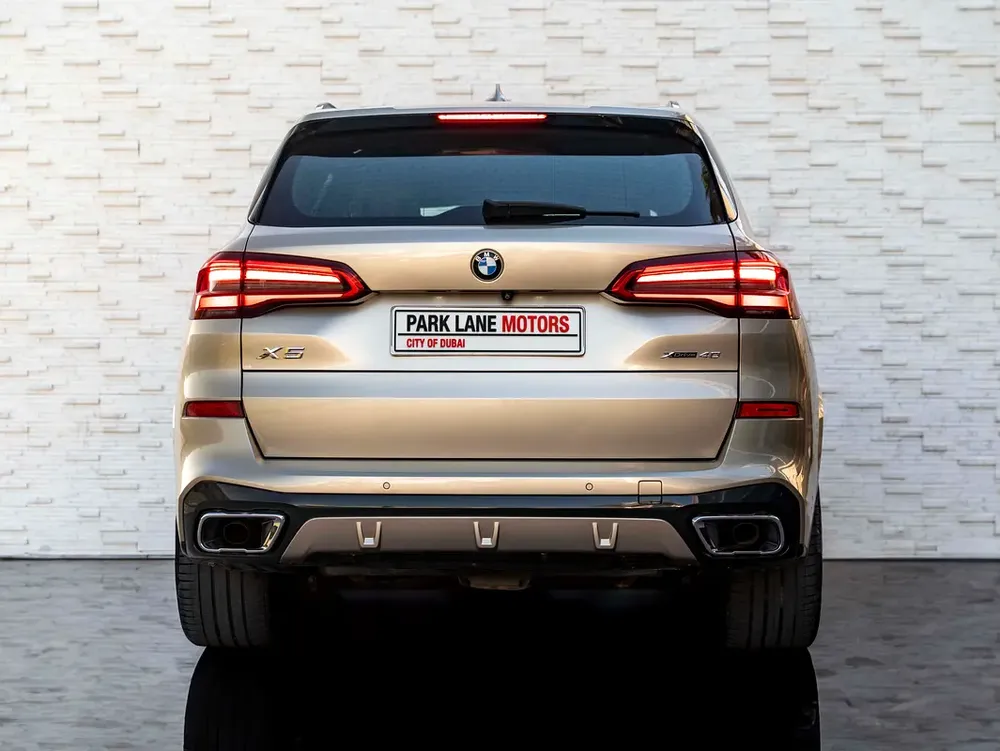 0% DOWN | RAMADAN ALL-INCLUSIVE | FREE INSURANCE + REG | WARRANTY | X5M SPORT 40i | GCC - Image 4