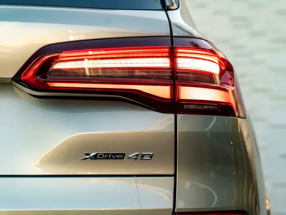 0% DOWN | RAMADAN ALL-INCLUSIVE | FREE INSURANCE + REG | WARRANTY | X5M SPORT 40i | GCC - Image 5