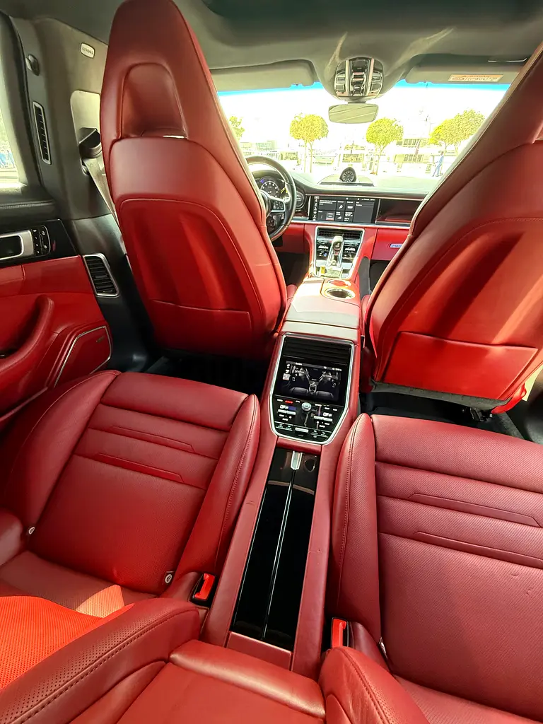 Porsche panamera 4 - Image 12