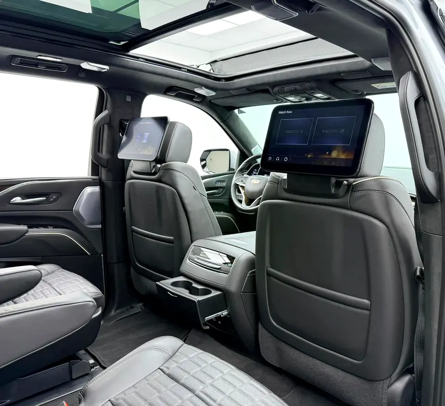 2024 Cadillac Escalade Sport, 5 Years Cadillac Warranty + Service Pack, Very Low Km, GCC - Image 17