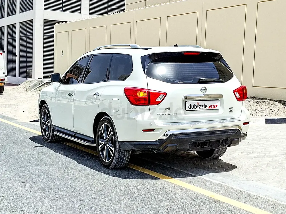 AED 871/month | 2018 Nissan Pathfinder  | GCC Specs | Ref#461841 - Image 8
