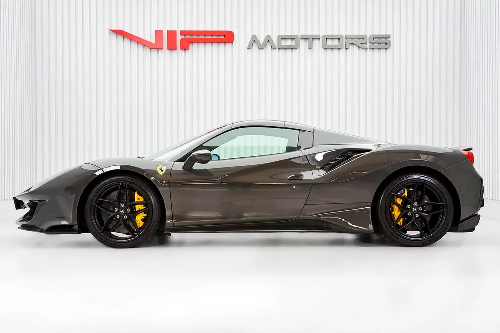 FERRARI 488 PISTA SPIDER,  2021, FULL OPTIONS, IMMACULATE CONDITION - Image 8