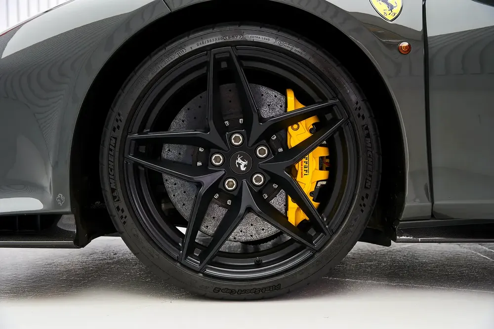 FERRARI 488 PISTA SPIDER,  2021, FULL OPTIONS, IMMACULATE CONDITION - Image 9