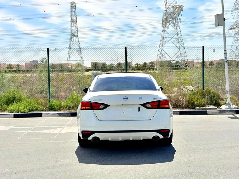 Nissan Altima SV 2021, GCC Specs - Excellent Condition! - Image 9