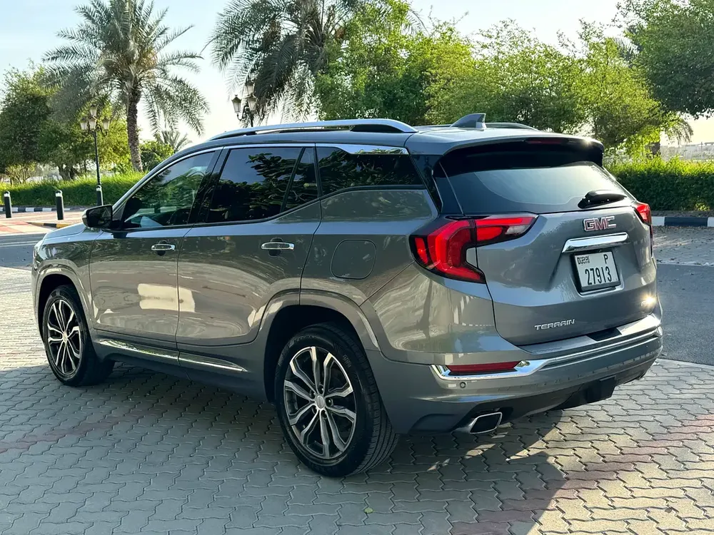 GMC Terrain Denali 2020 GCC Specs - Excellent Condition! - Image 16