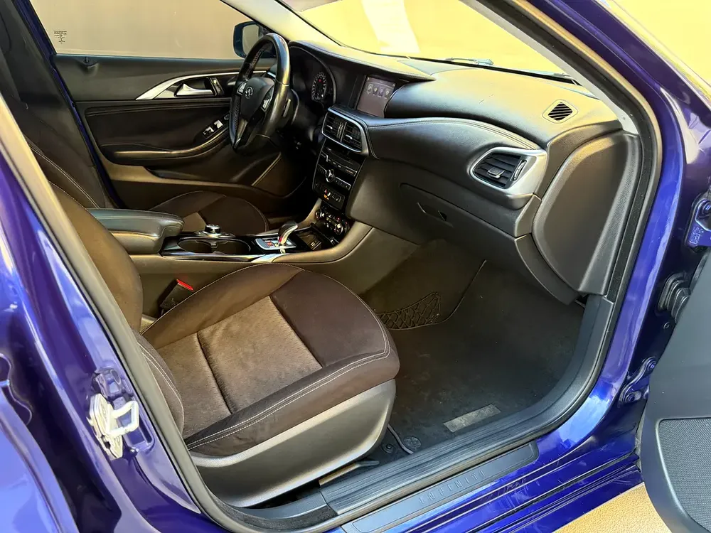 GULF SPECS 2018 INFINITI Q30 1.6LITRE 4-CYLINDER TURBO-CHARGED - Image 13