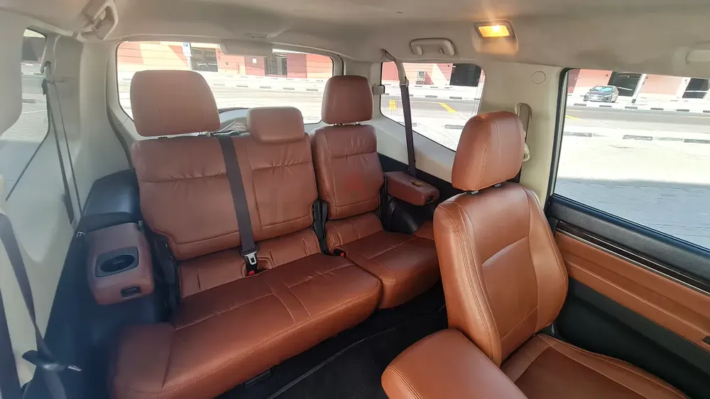 2013  PAJERO 3 DOOR SWB 3.5 Ltr GPS CAMERA GULF GCC SPEC LADY DRIVEN - Image 11