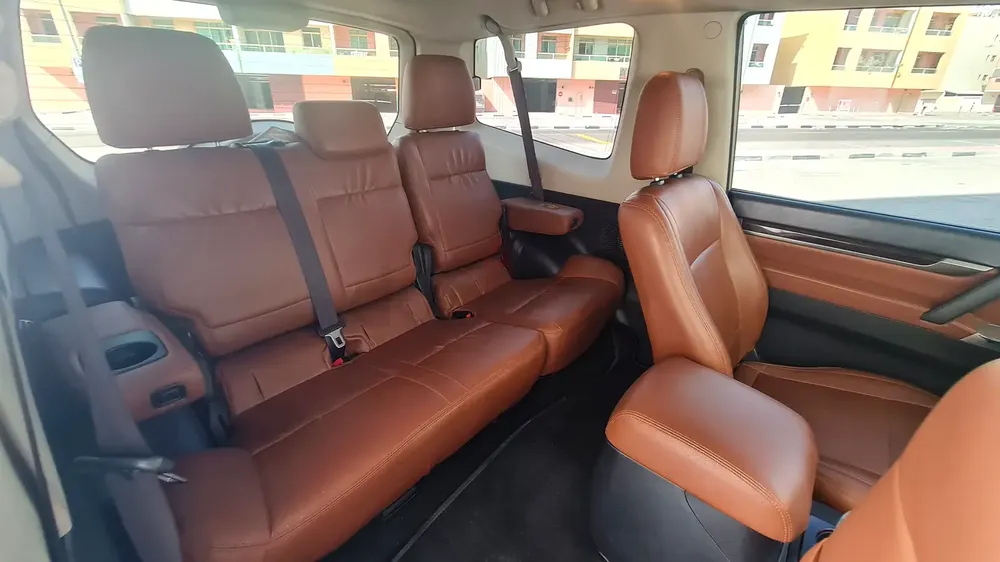 2013  PAJERO 3 DOOR SWB 3.5 Ltr GPS CAMERA GULF GCC SPEC LADY DRIVEN - Image 13