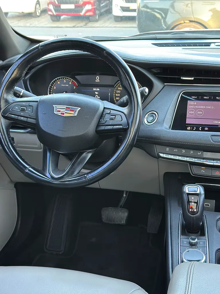 Cadillac XT4 Premium Luxury 2019 GCC Specs Excellent Condition - Image 9