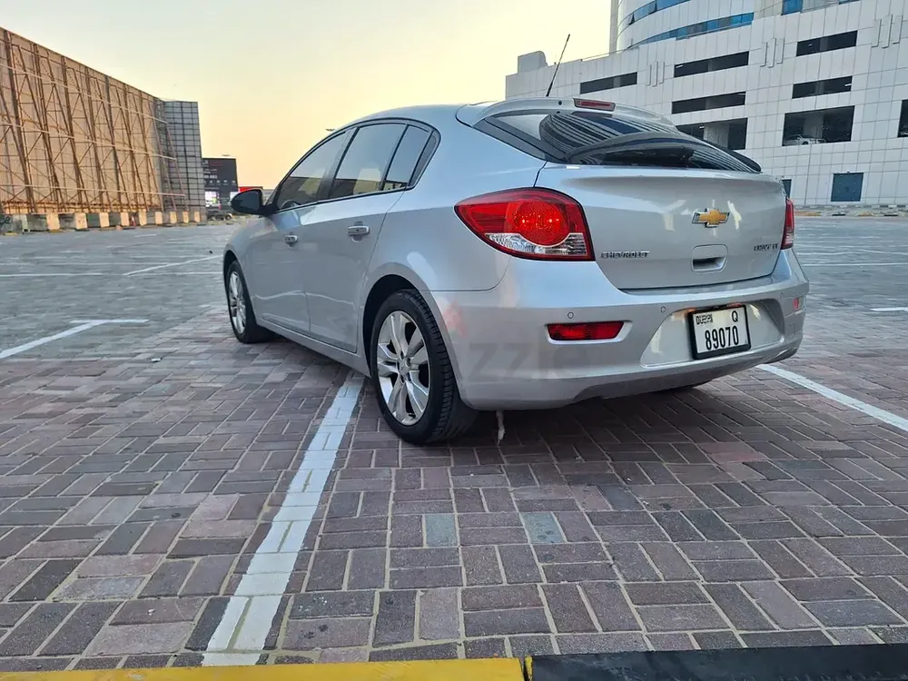 Chevrolet Cruze LT Premium (ORIGINAL PAINT) - Image 6